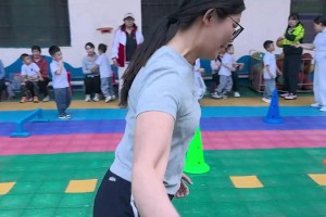 尼克斯小球迷：我们不能错过每一个老鹰球员！